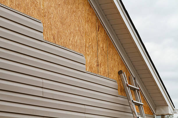 24/7 Emergency Storm Damage Siding Repair experts in Terryville, CT